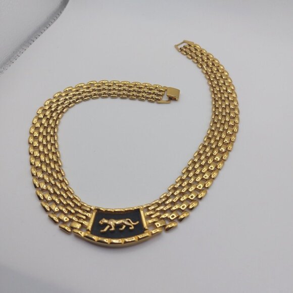 Elegant Gold toned Panther Chain Necklace - Picture 3 of 8